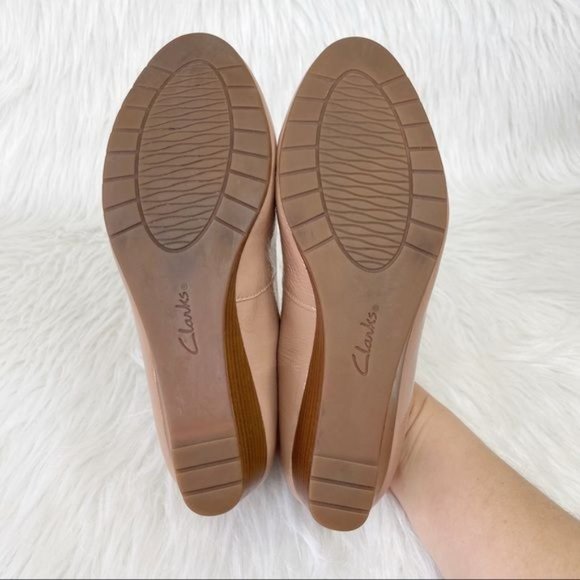 🎉SOLD🎉CLARKS Artisan VENDRA BLOOM WOMENS WEDGE PUMP Size 7 - Picture 11 of 16